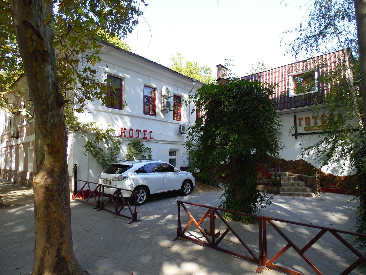 Hotel Na Admirala Makarova Mikołajów Zewnętrze zdjęcie